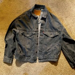 Levi’s premium Trucker jacket